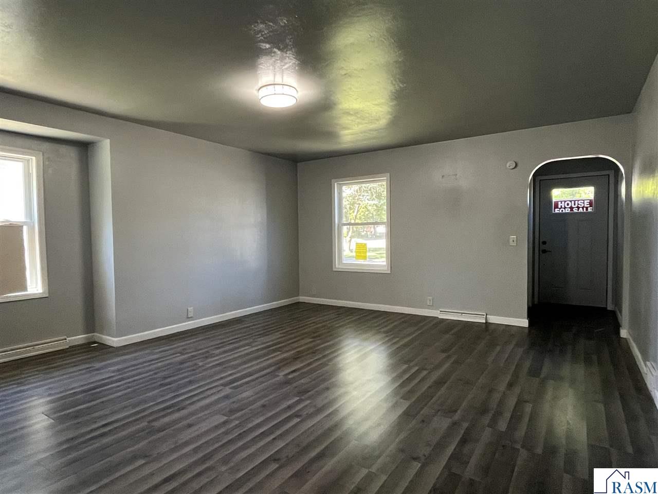 925 7th Street South Saint James MN 56081 267040600 image6