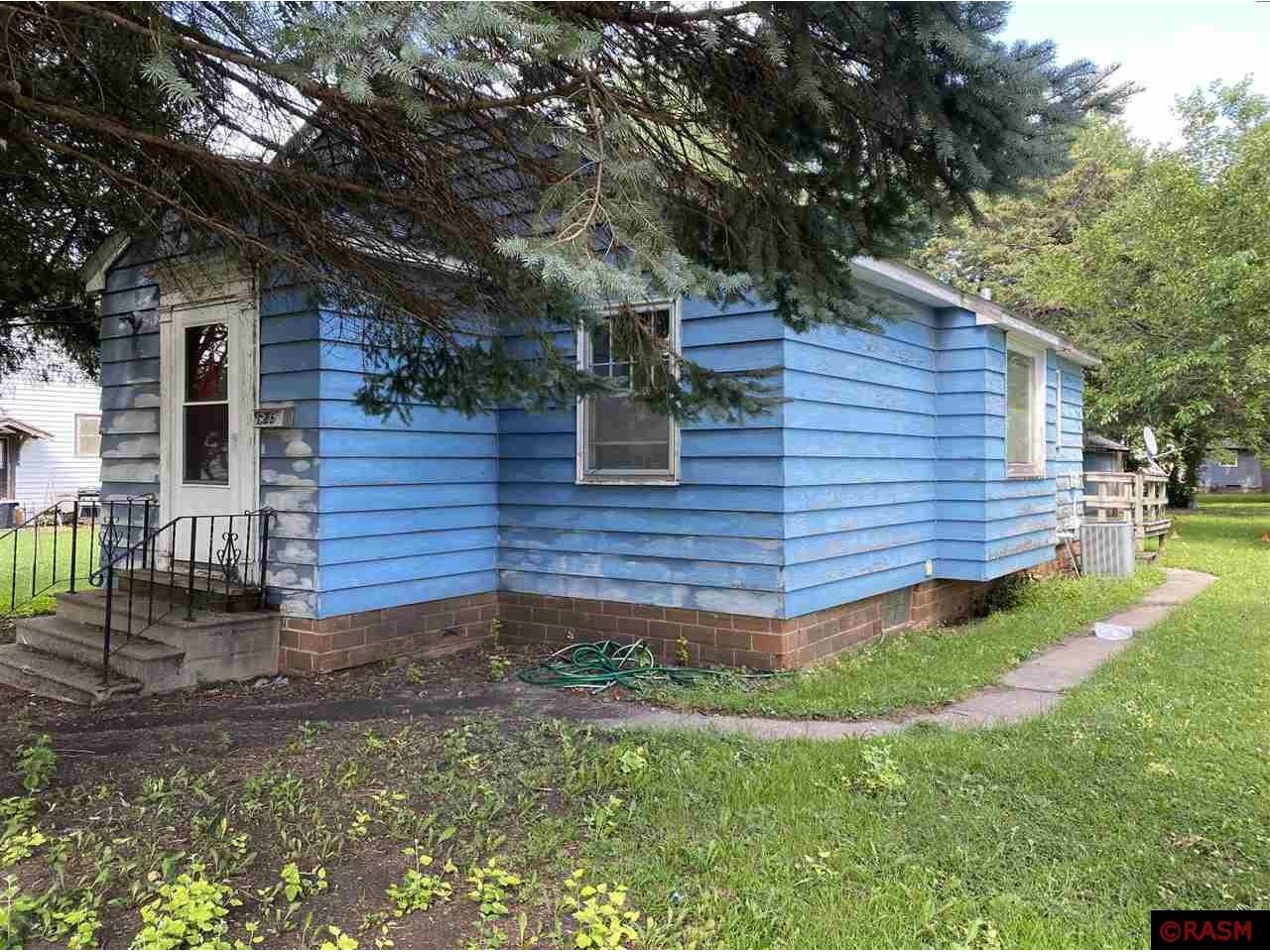 925 7th Street South Saint James MN 56081 7035662 image1