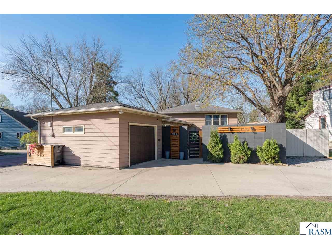 925 E Main Street Mankato MN 56001 7040026 image1