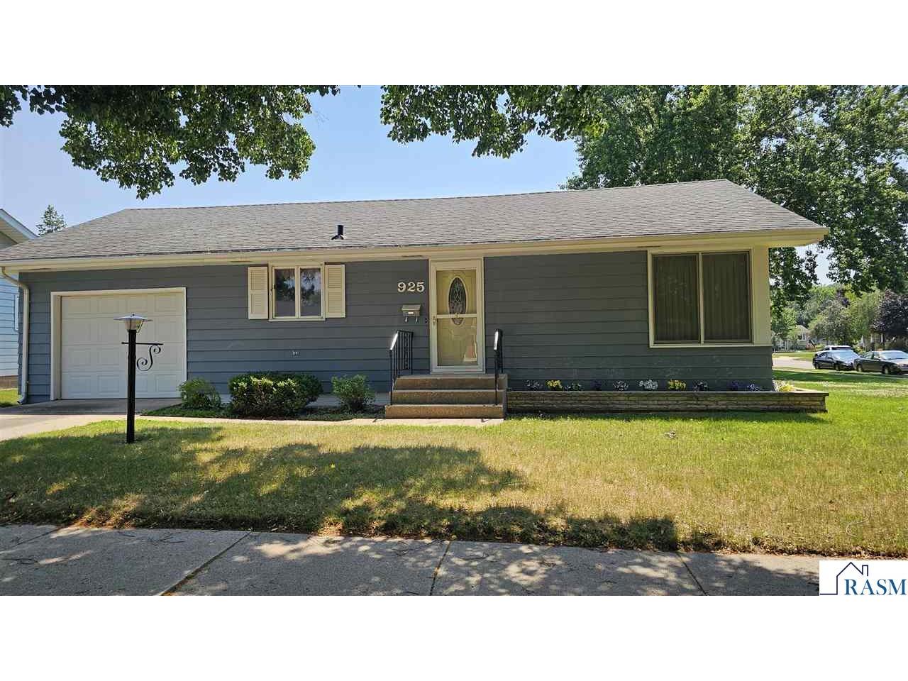 925 S 10th Street New Ulm MN 56073 267040764 image1
