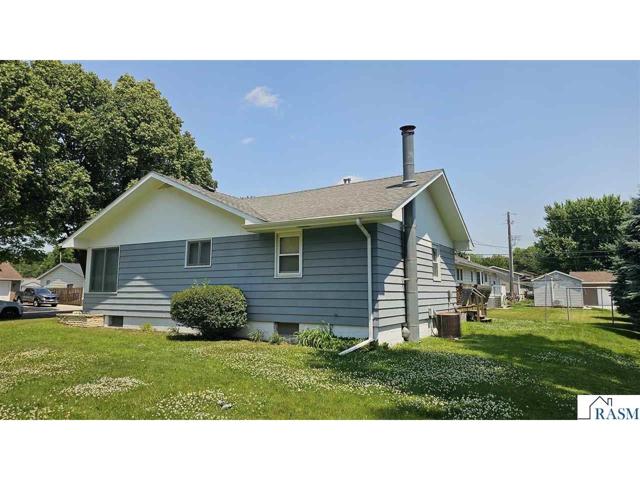 925 S 10th Street New Ulm MN 56073 267040764 image4