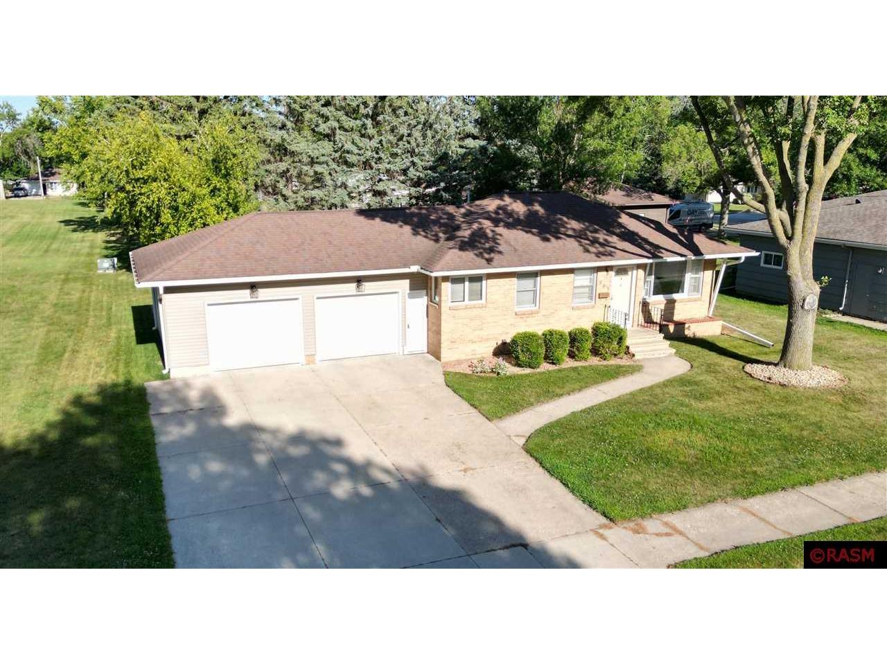 943 S Prairie Avenue Fairmont MN 56031 7032948 image1