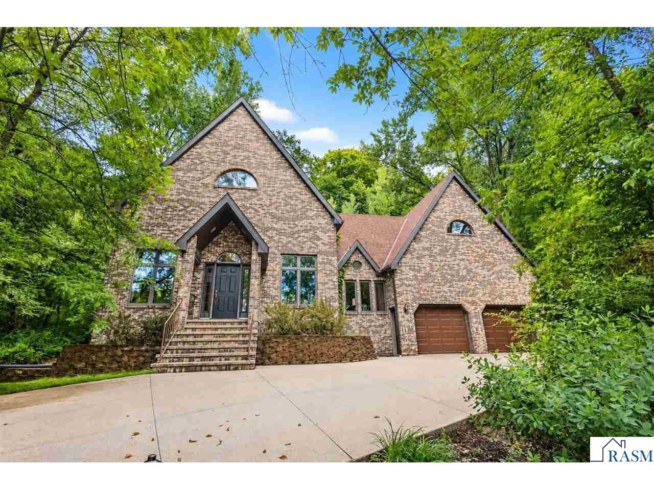 950 Belvista Drive North Mankato MN 56003 267040765 image2