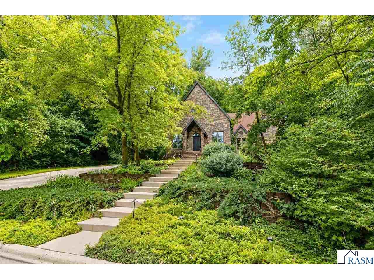 950 Belvista Drive North Mankato MN 56003 267040765 image3