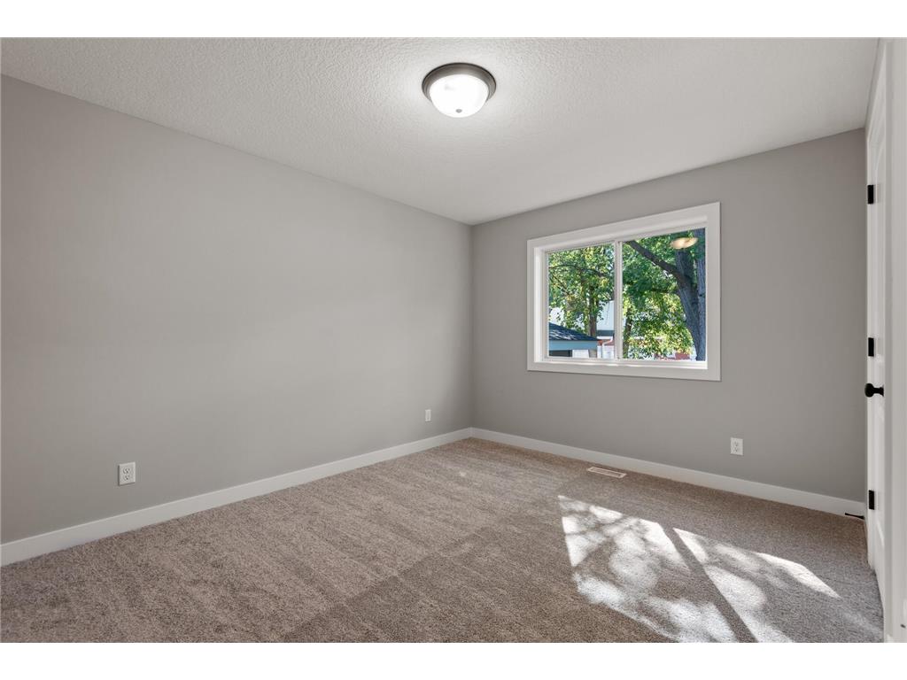 000 N Enchanted Drive NW Andover MN 55304 7072575 image22