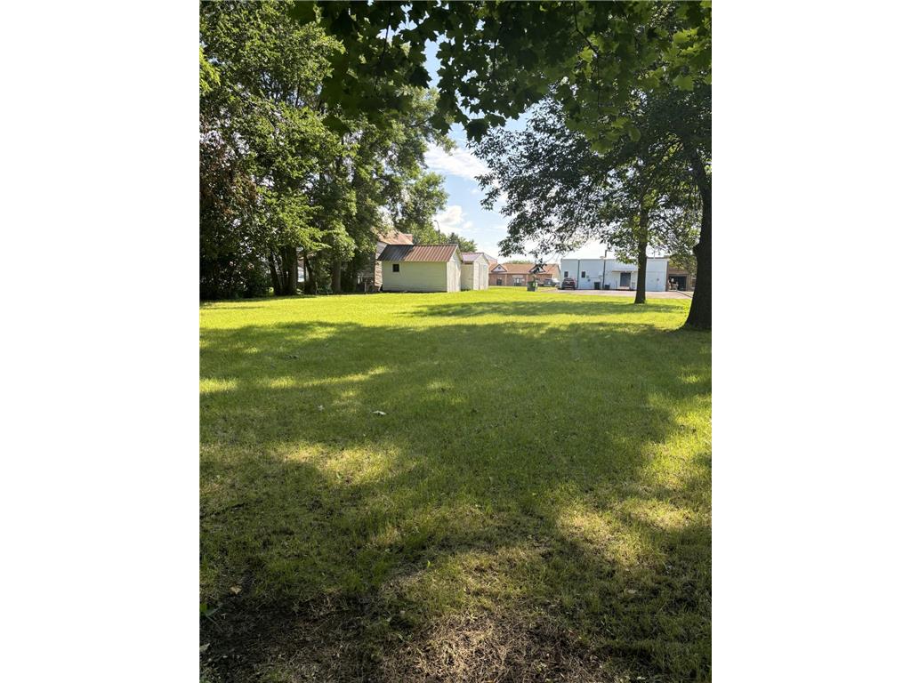 000 Second St SW Fairfax MN 55332 6570698 image1