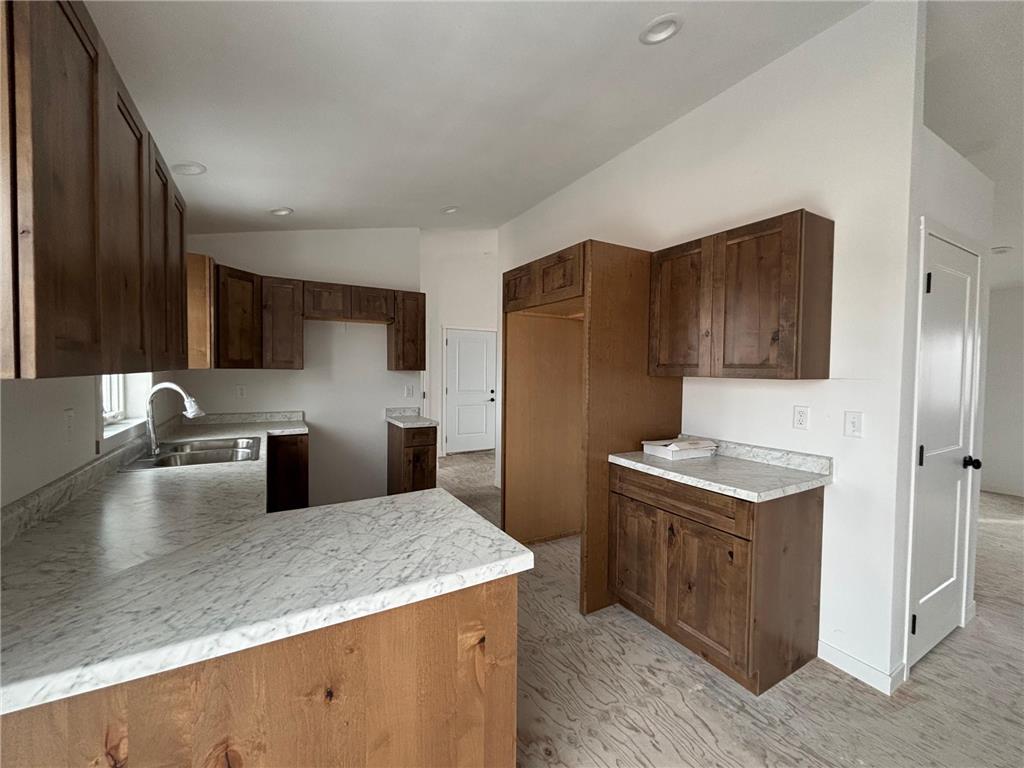0000 Central Avenue NW East Grand Forks MN 56721 7054549 image11