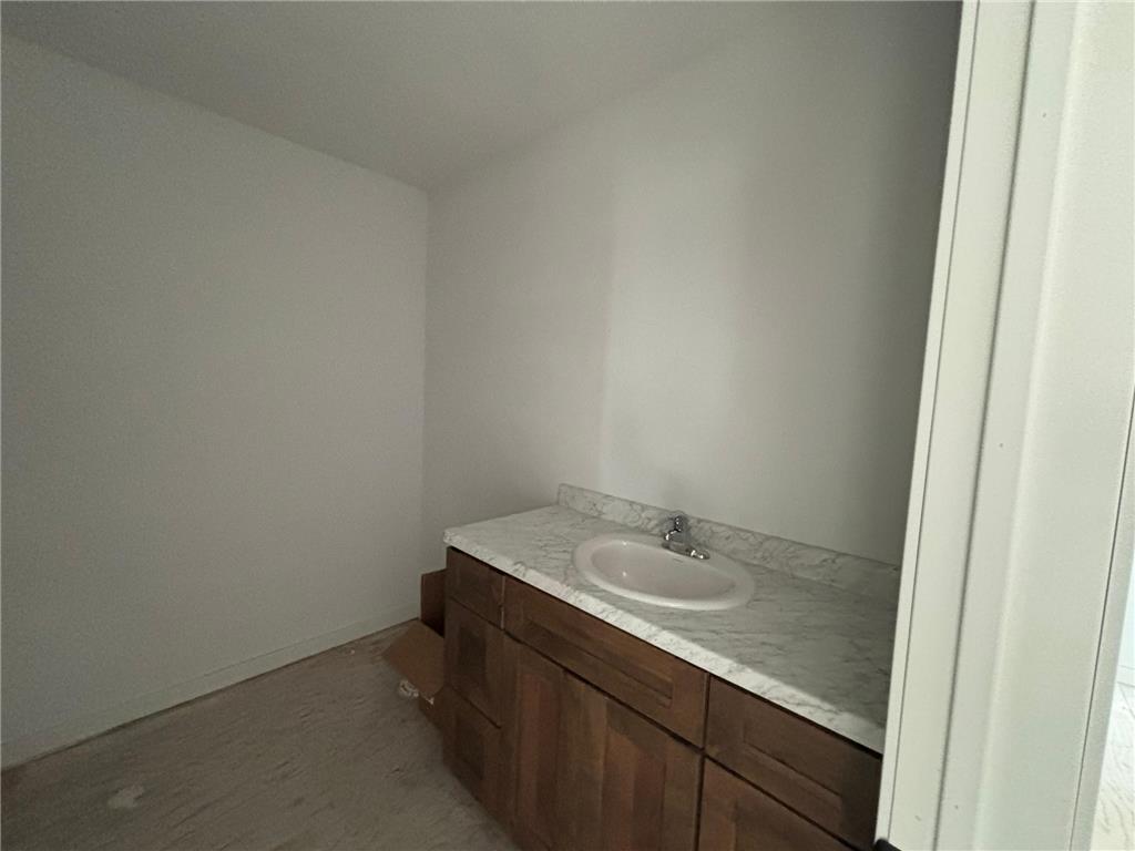 0000 Central Avenue NW East Grand Forks MN 56721 7054549 image17