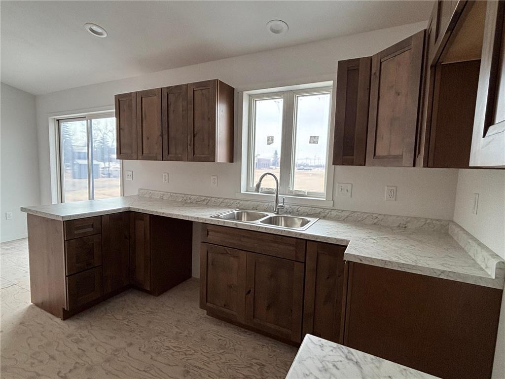 0000 Central Avenue NW East Grand Forks MN 56721 7054549 image8