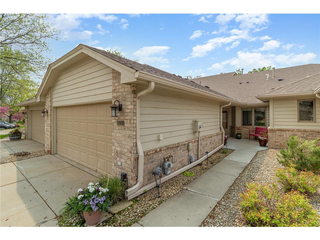 4175 Starbridge Court Eagan MN 55122 6372159 image1
