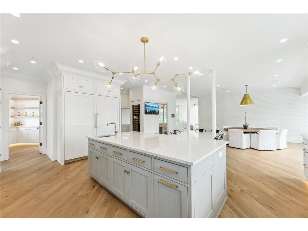 1 Bald Eagle Island, White Bear Twp, MN, 55110 | MLS: 6523977 | Edina