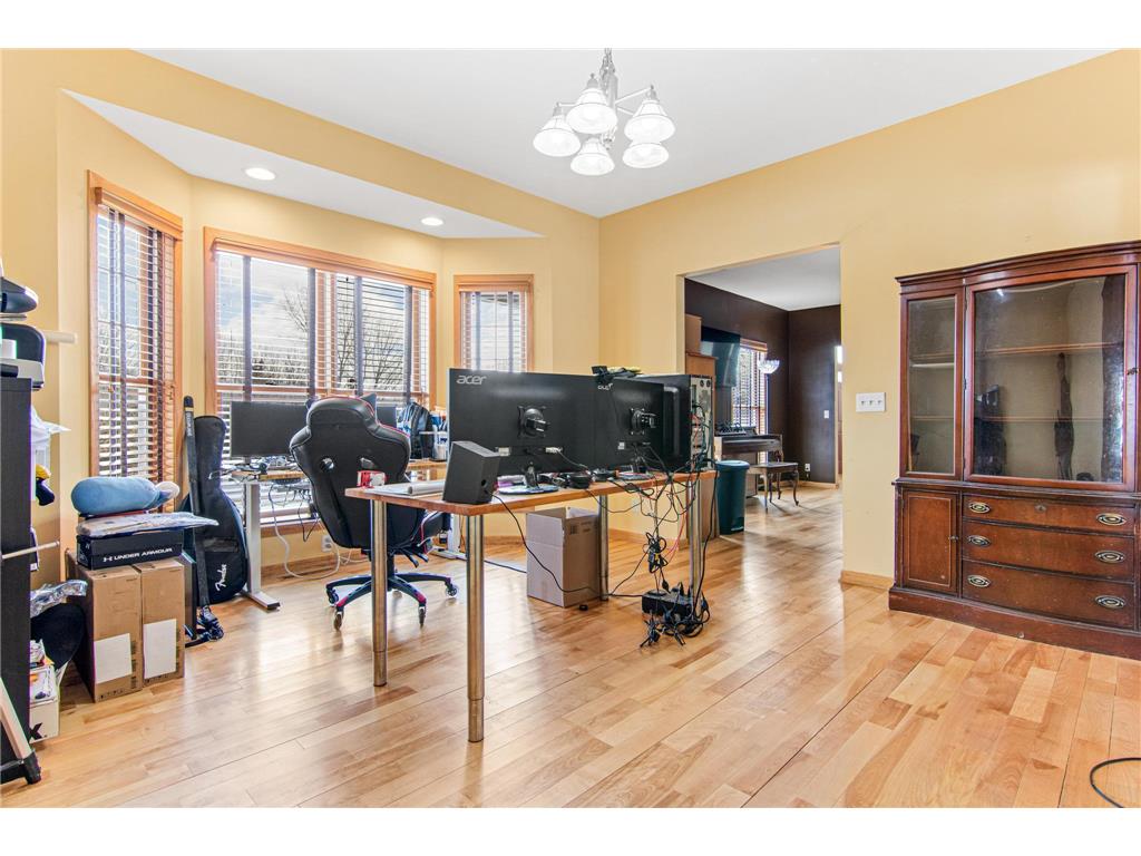 1 Bayhill Road, Dellwood, MN, 55110 MLS 6505653 Edina Realty