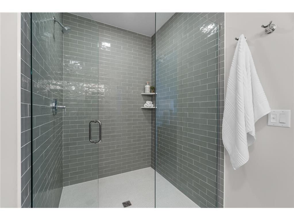 1 Hill Farm Road #107 North Oaks MN 55127 - Pleasant Lake 6521235 image21