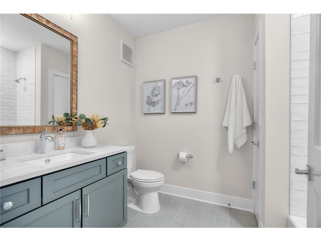 1 Hill Farm Road #107 North Oaks MN 55127 - Pleasant Lake 6521235 image27