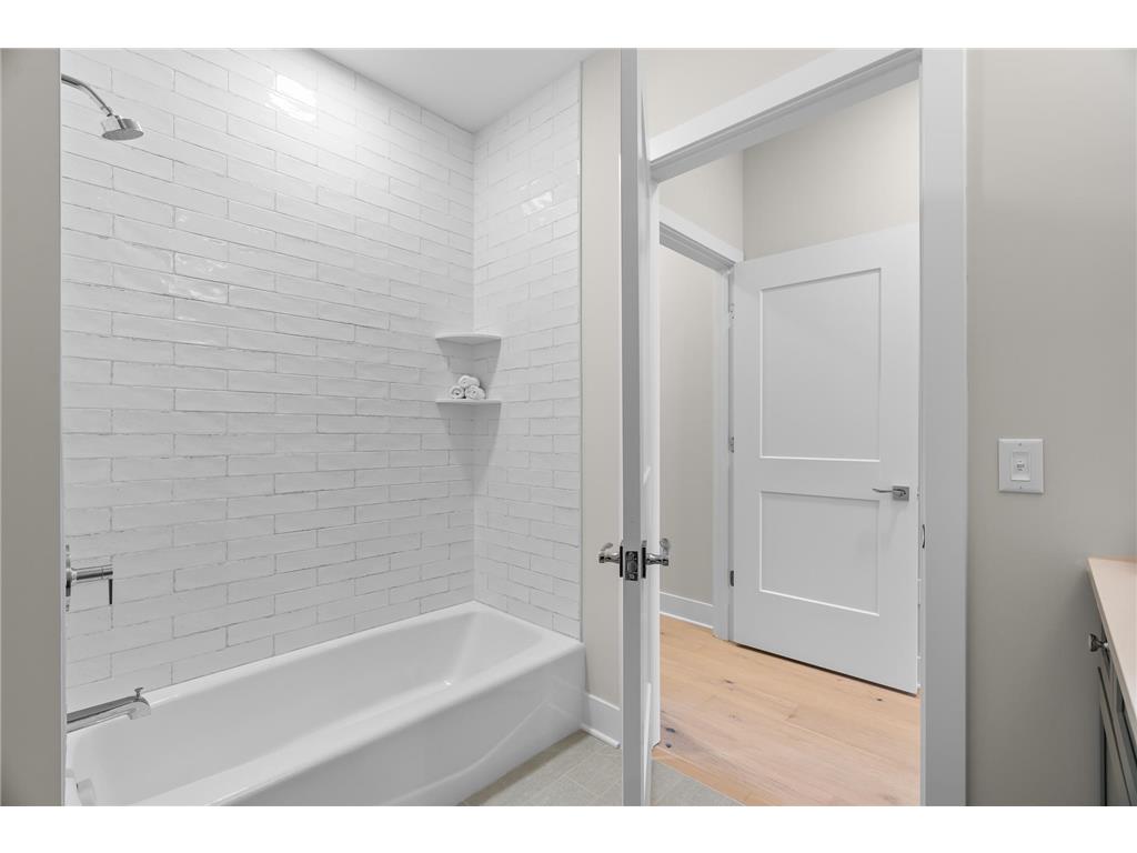 1 Hill Farm Road #107 North Oaks MN 55127 - Pleasant Lake 6521235 image28