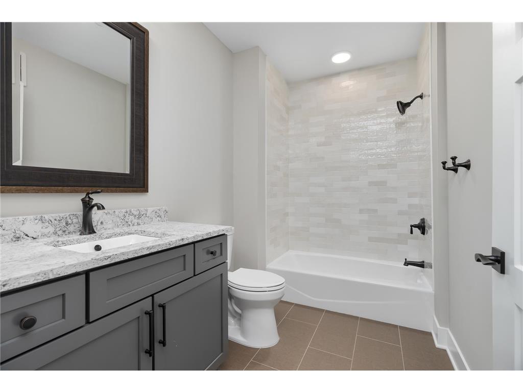 1 Hill Farm Road #111 North Oaks MN 55127 - Pleasant Lake 7099536 image25