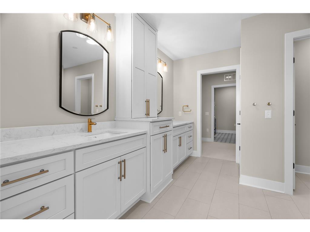 1 Hill Farm Road #200 North Oaks MN 55127 - Black Lake 6763648 image7