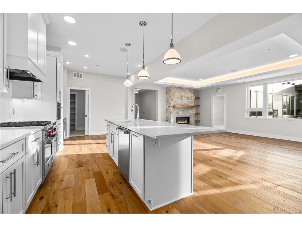 1 Hill Farm Road #206 North Oaks MN 55127 - Pleasant Lake 6146013 image1