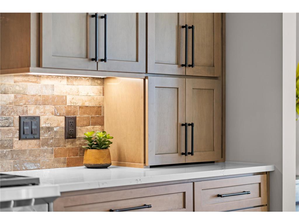 1 Hill Farm Road #210 North Oaks MN 55127 6688801 image32