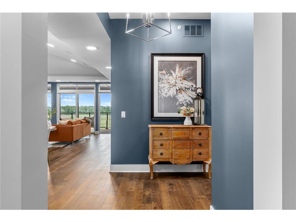 1 Hill Farm Road #302 North Oaks MN 55127 - Pleasant Lake 6785946 image2