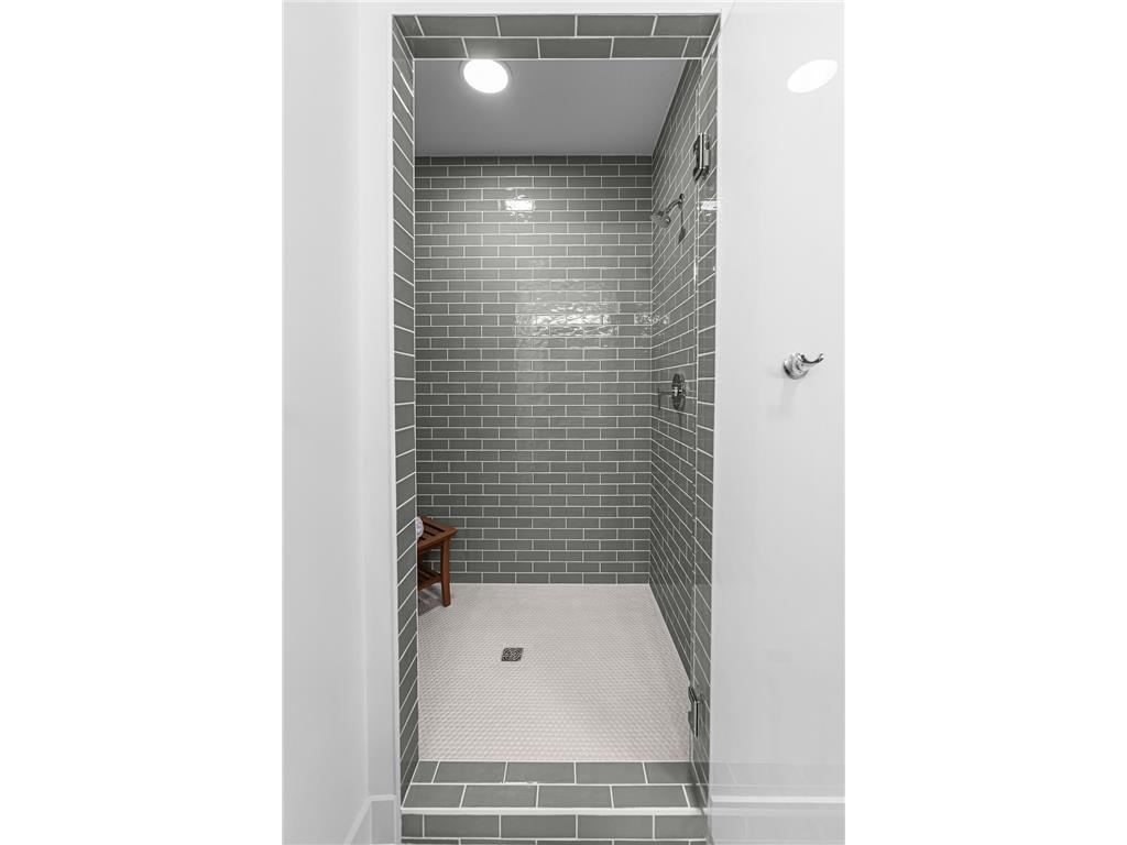 1 Hill Farm Road #302 North Oaks MN 55127 - Pleasant Lake 6785946 image22