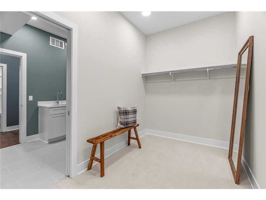 1 Hill Farm Road #302 North Oaks MN 55127 - Pleasant Lake 6785946 image24