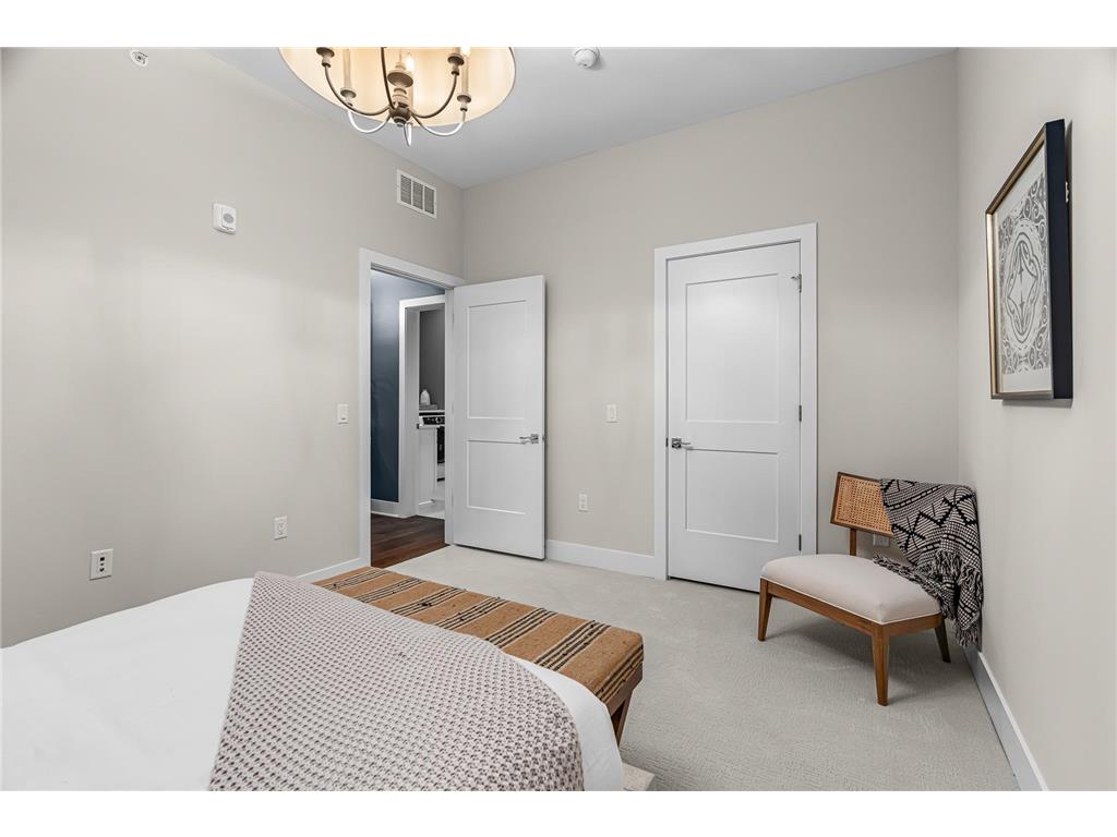 1 Hill Farm Road #302 North Oaks MN 55127 - Pleasant Lake 6785946 image27