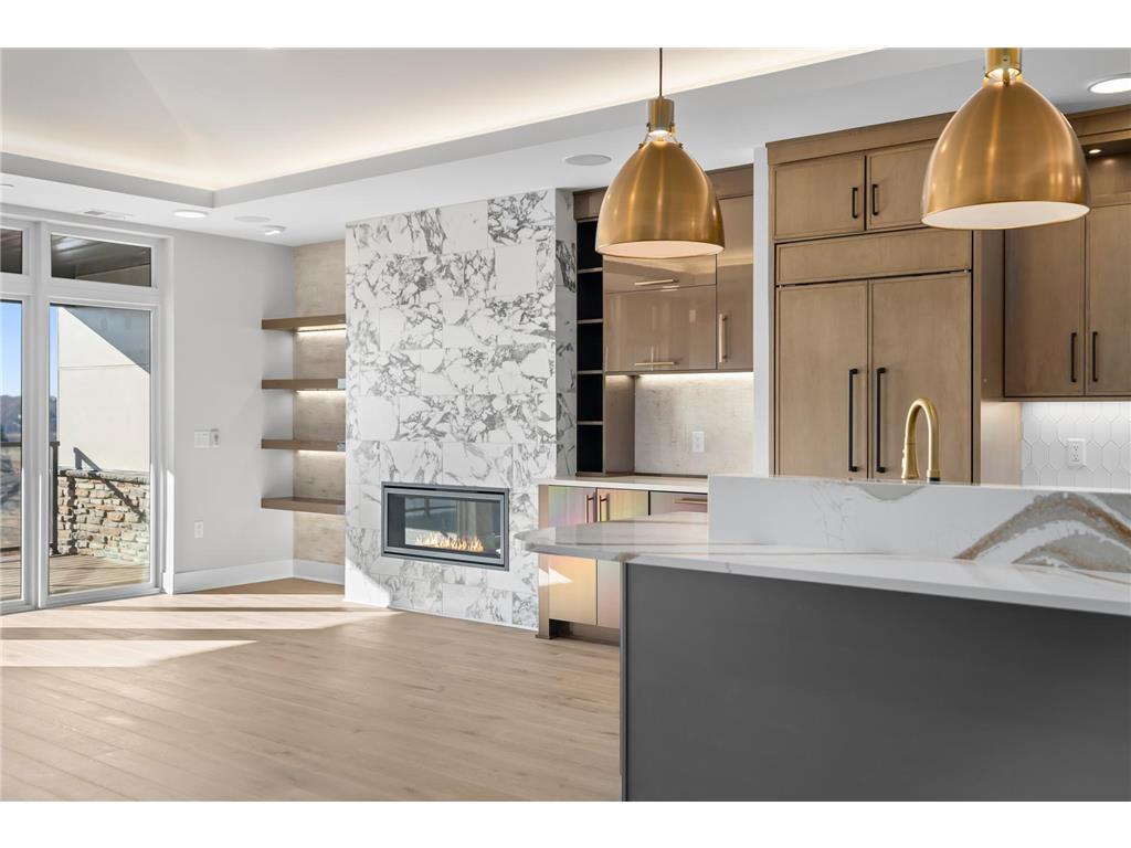 1 Hill Farm Road #304 North Oaks MN 55127 - Pleasant Lake 6097123 image1