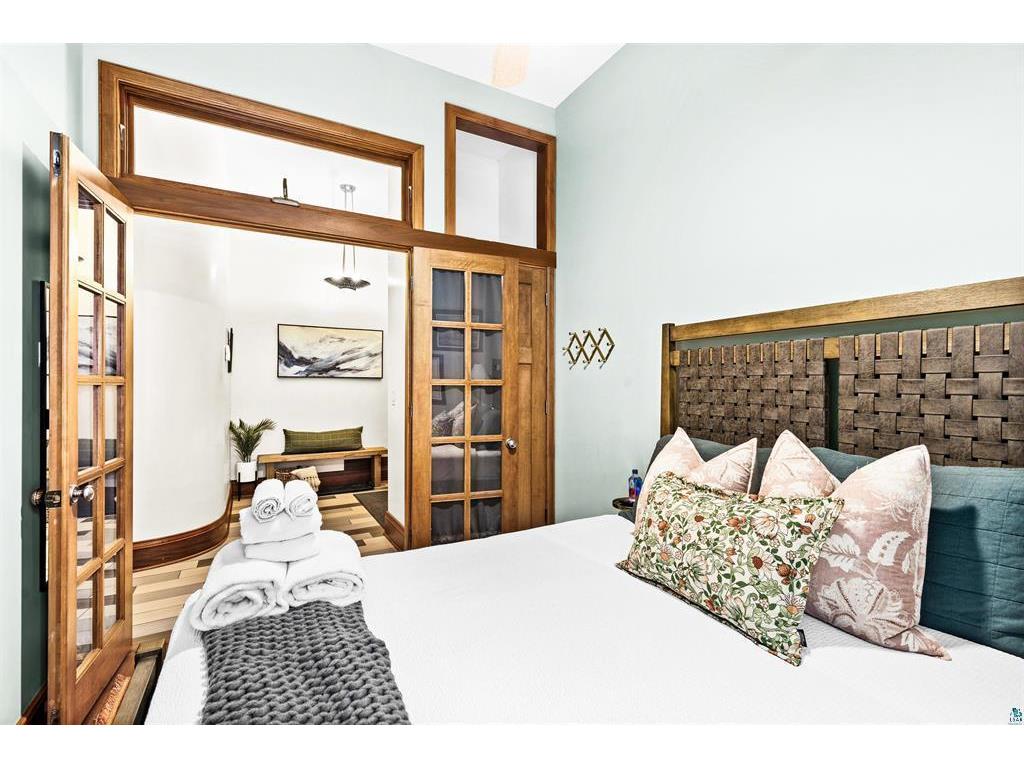 1 N Lake Avenue Duluth MN 55802 7073523 image10
