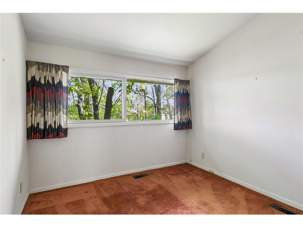 1 Poplar Lane North Oaks MN 55127 - Gilfillan 7071282 image33