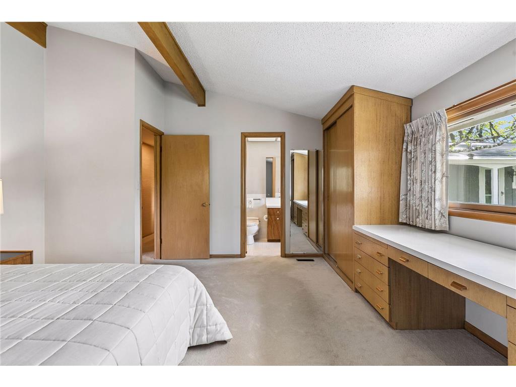 1 Poplar Lane North Oaks MN 55127 - Gilfillan 7071282 image36