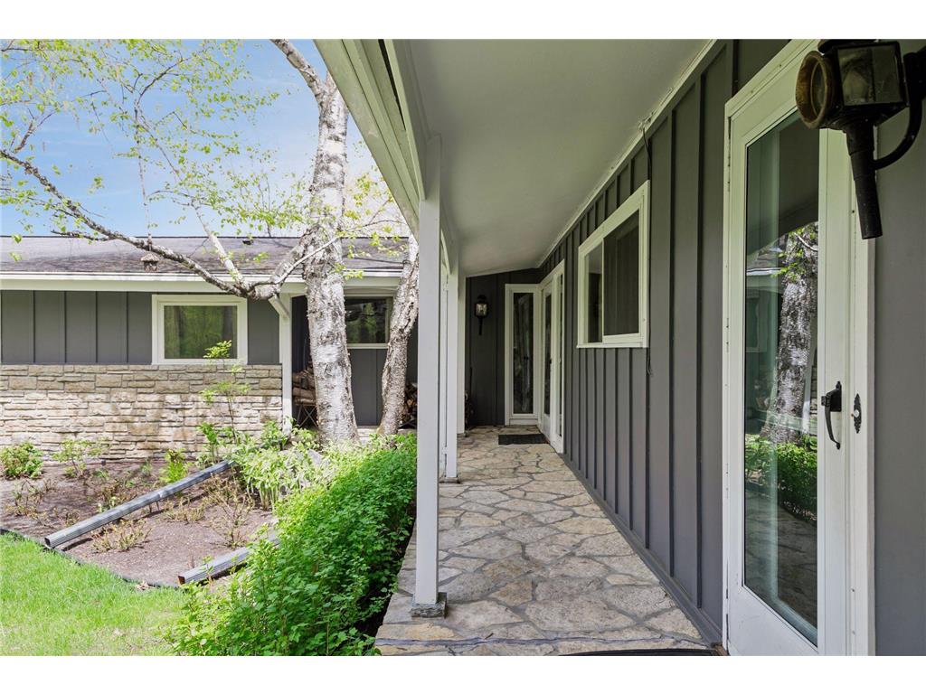 1 Poplar Lane North Oaks MN 55127 - Gilfillan 7071282 image8