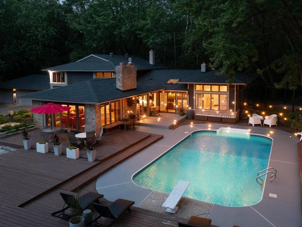 1 Squirrel Lane North Oaks MN 55127 6413350 image1