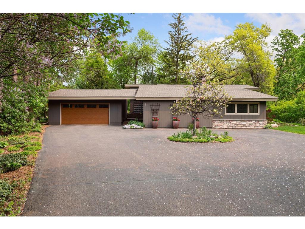 1 Swallow Lane North Oaks MN 55127 6369118 image1