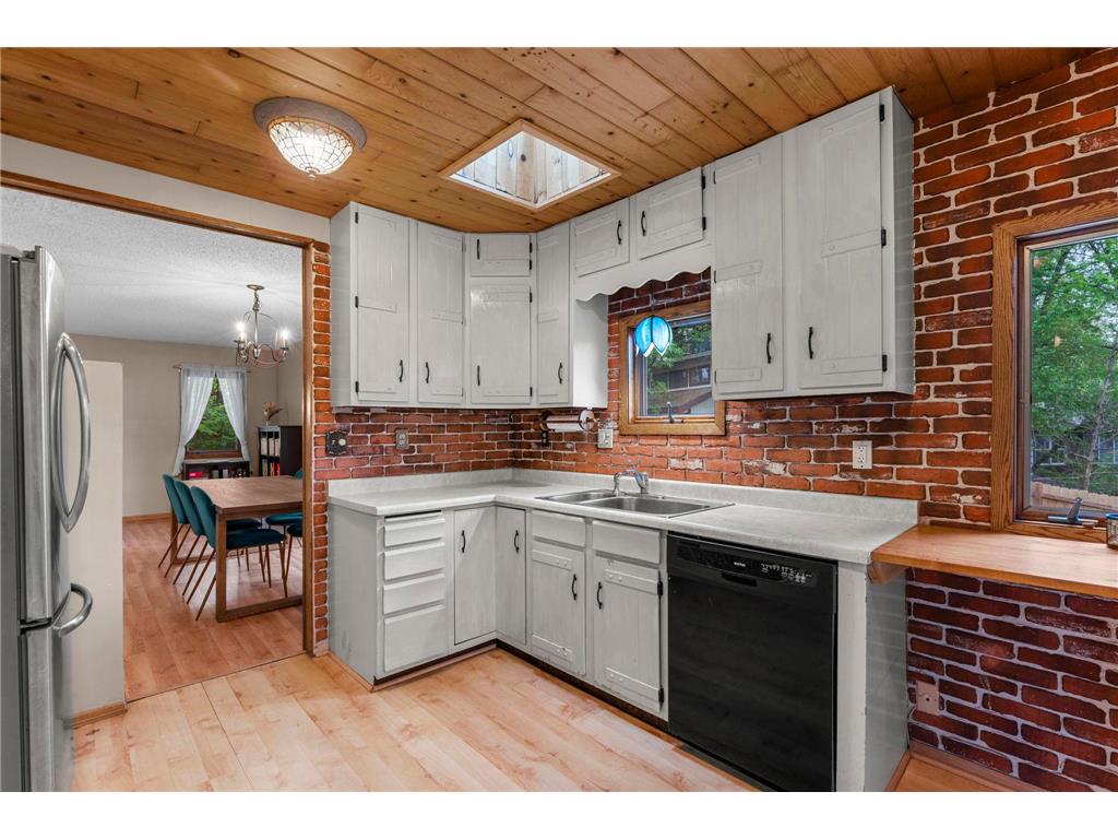 1 Tip Top Lane Mahtomedi MN 55115 - White Bear 7072879 image13