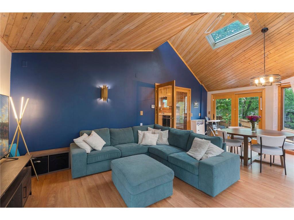 1 Tip Top Lane Mahtomedi MN 55115 - White Bear 7072879 image16