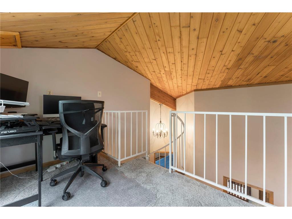 1 Tip Top Lane Mahtomedi MN 55115 - White Bear 7072879 image26
