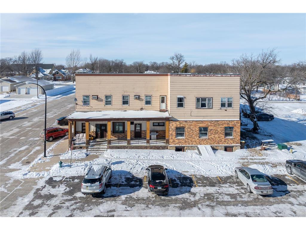 10 1st Avenue NW Wells MN 56097 7016268 image1