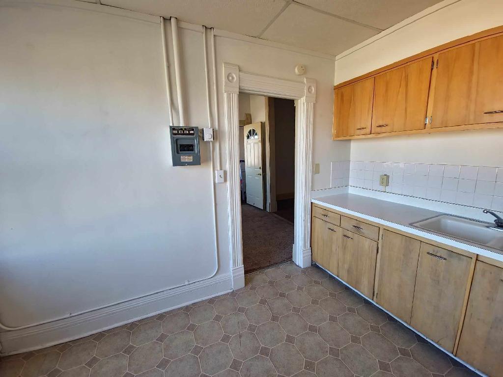 10 1st Avenue NW Wells MN 56097 7016268 image10