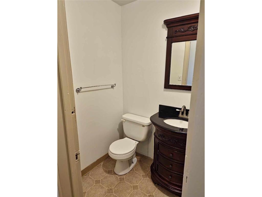 10 1st Avenue NW Wells MN 56097 7016268 image9