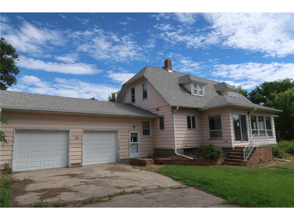 10 3rd Avenue Arthur ND 58006 7097480 image1