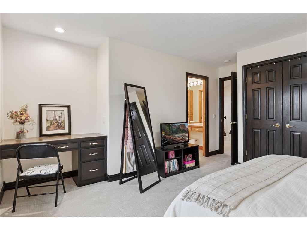 10 Apple Orchard Court Dellwood MN 55110 6818725 image85