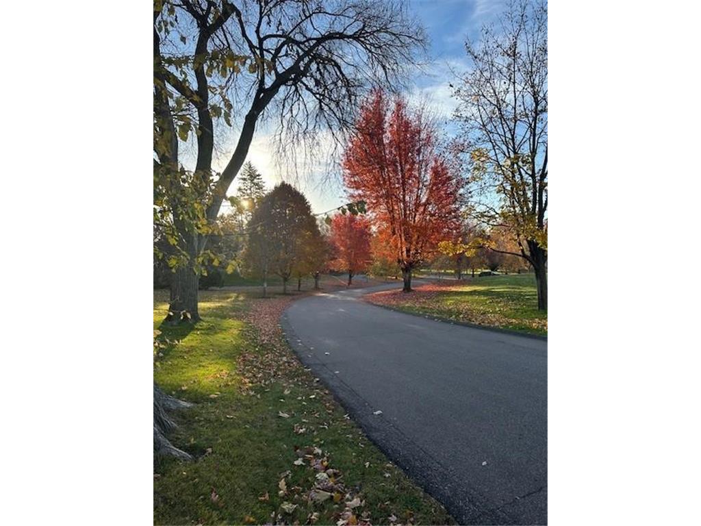 10 Circle E Edina MN 55436 6813622 image9