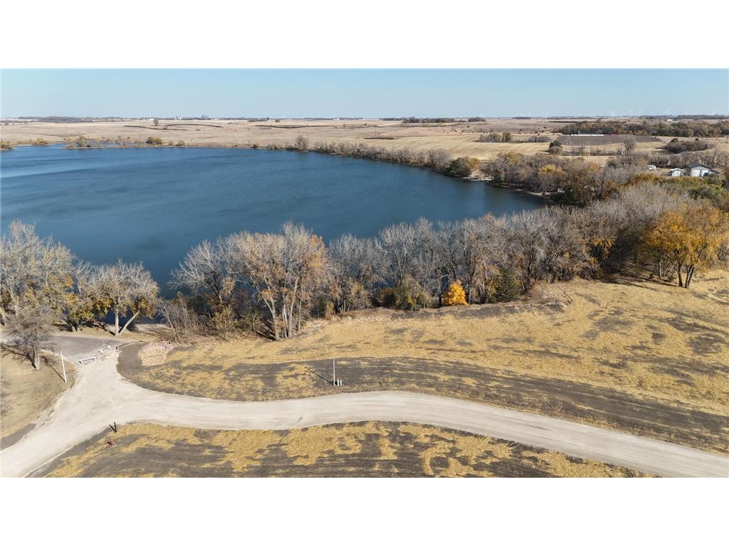 10 Cottonwood Lake Boulevard Windom MN 56101 - Cottonwood 6617736 image14