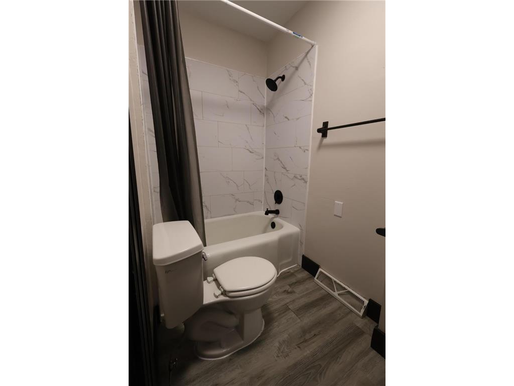 10 E 4th Street Morris MN 56267 7078339 image12