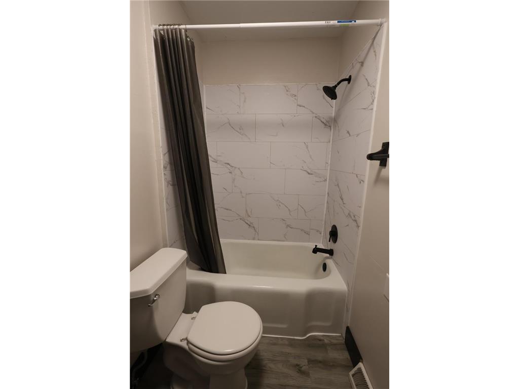 10 E 4th Street Morris MN 56267 7078339 image13