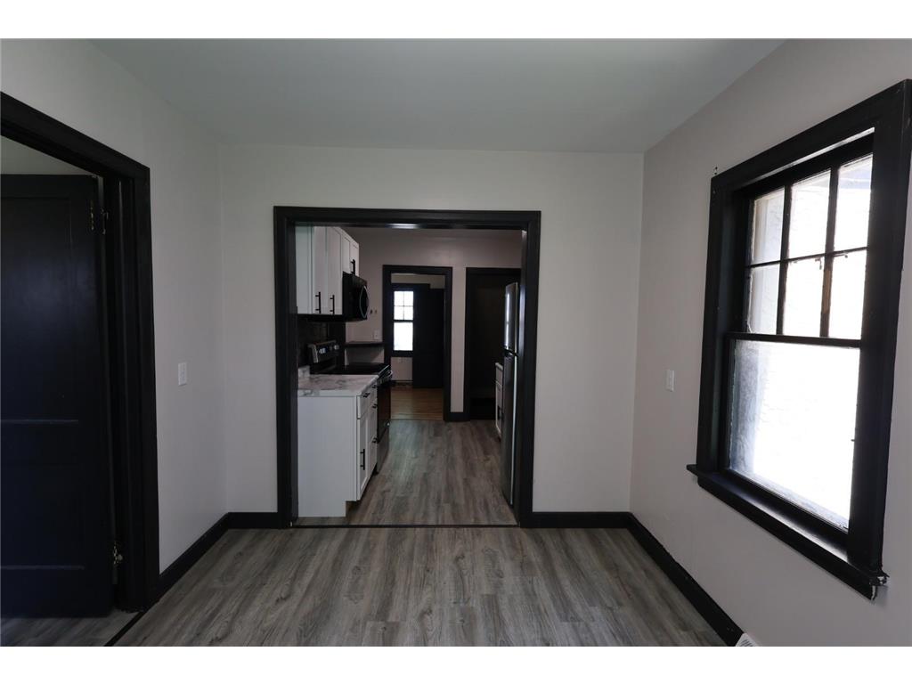 10 E 4th Street Morris MN 56267 7078339 image18