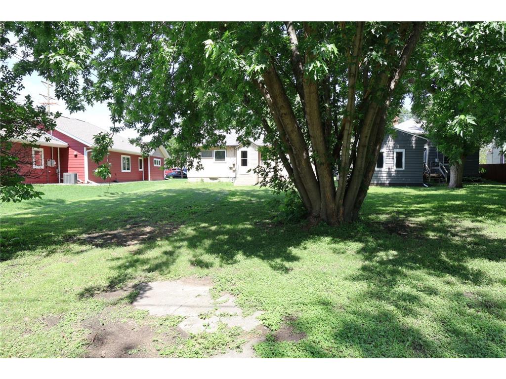 10 E 4th Street Morris MN 56267 7078339 image32