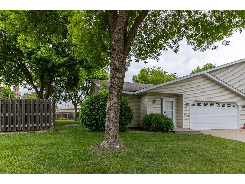 10 E Ottawa Street Le Center MN 56057 6671482 image1