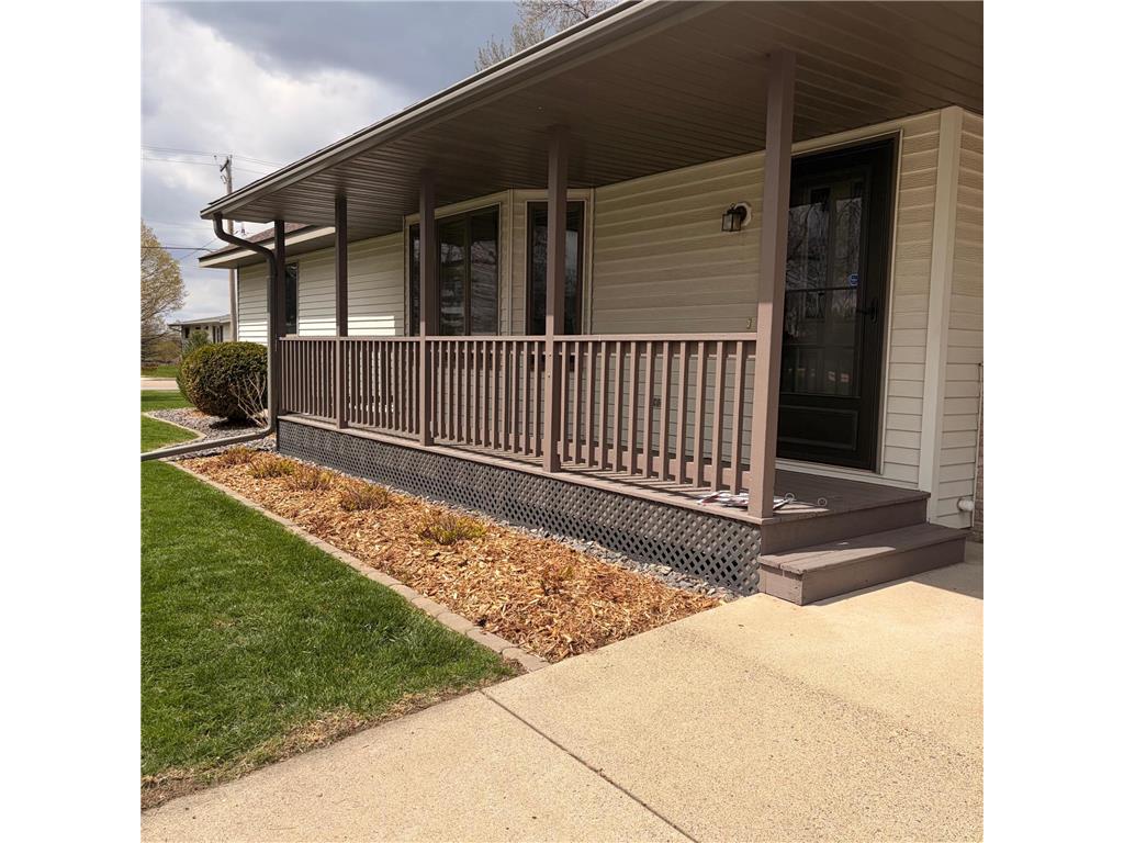 10 George Street E Maple Lake MN 55358 7072992 image1